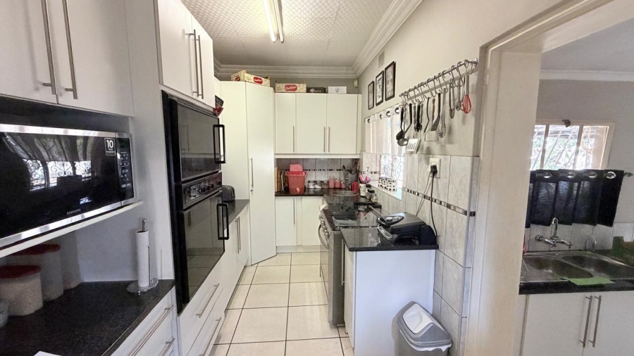 4 Bedroom Property for Sale in Moregloed Gauteng