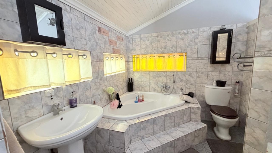 4 Bedroom Property for Sale in Moregloed Gauteng