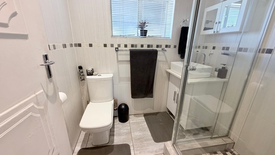 4 Bedroom Property for Sale in Moregloed Gauteng