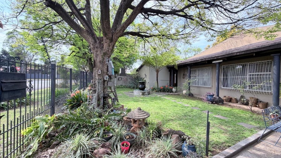 4 Bedroom Property for Sale in Moregloed Gauteng