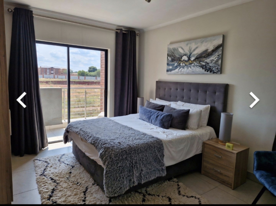 To Let 2 Bedroom Property for Rent in Glen Marais Gauteng