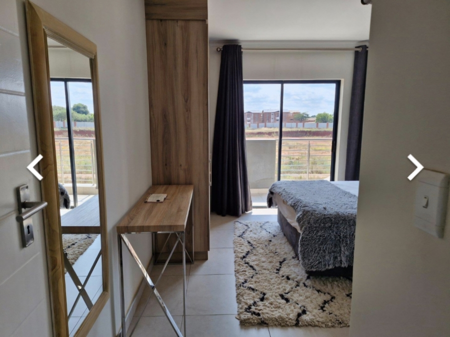 To Let 2 Bedroom Property for Rent in Glen Marais Gauteng