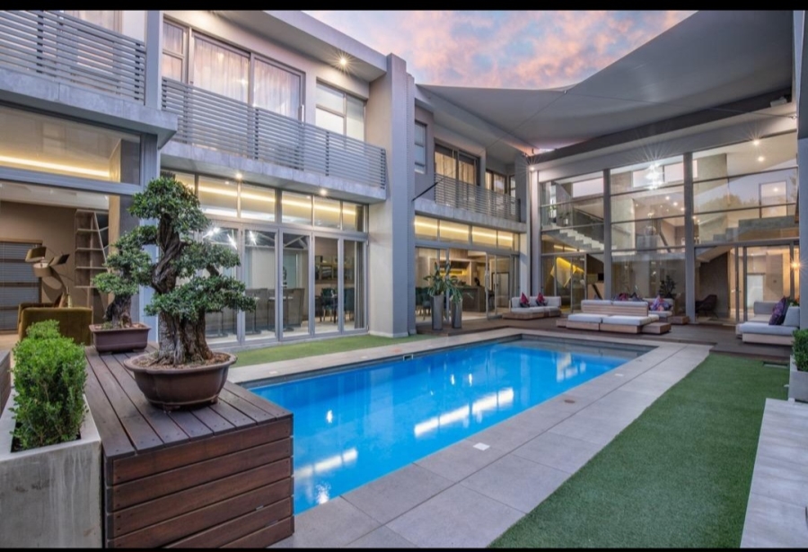 Commercial Property for Sale in Silver Lakes Golf Estate Gauteng