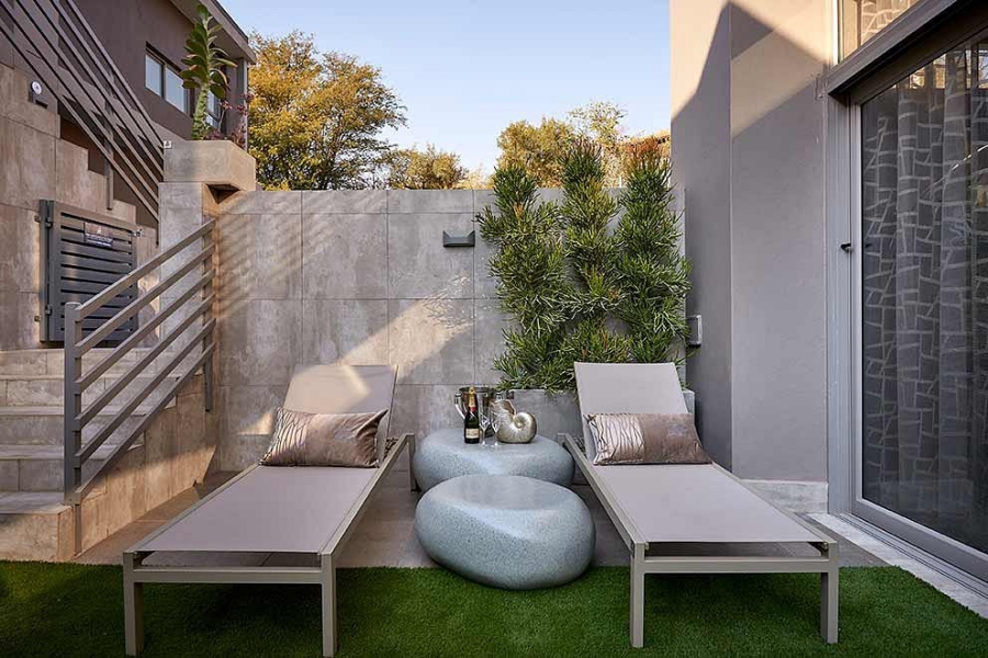 Commercial Property for Sale in Silver Lakes Golf Estate Gauteng