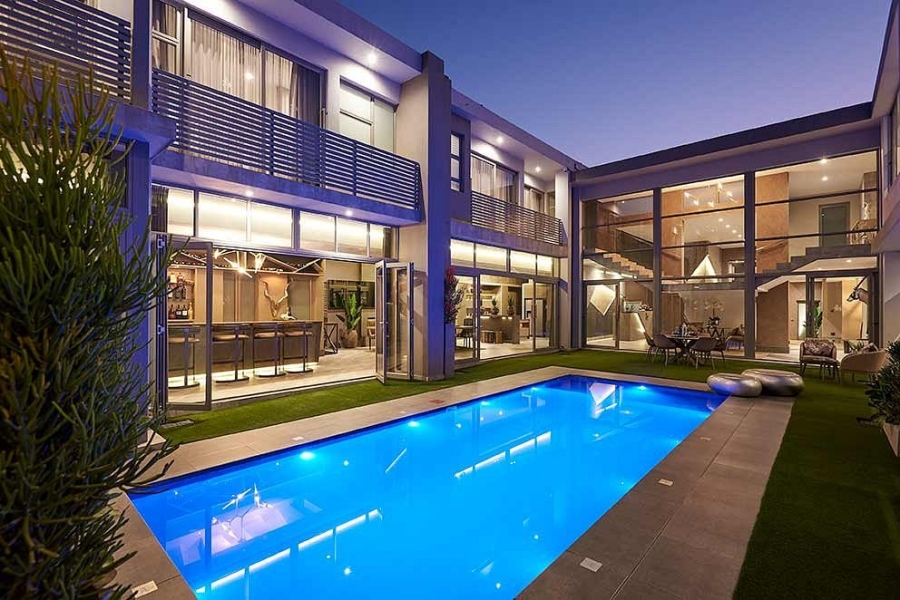 Commercial Property for Sale in Silver Lakes Golf Estate Gauteng