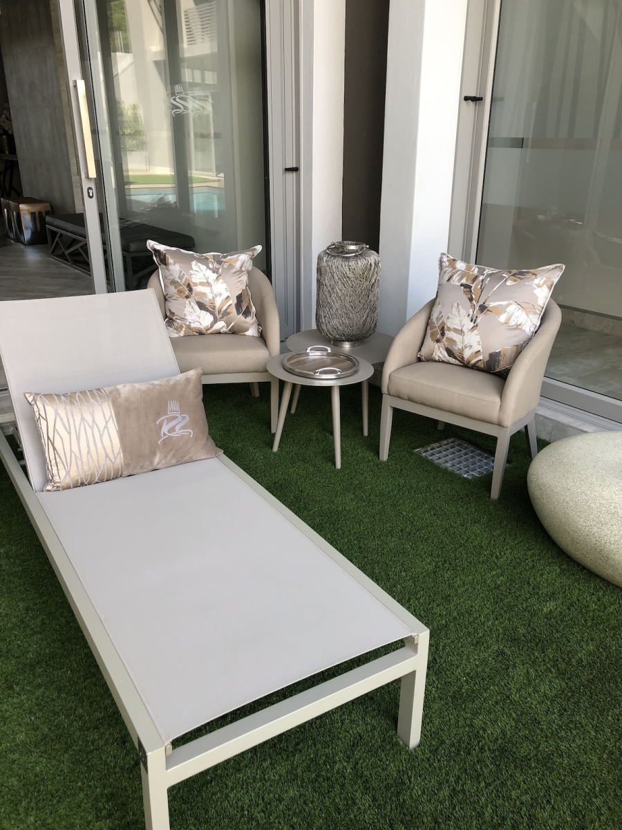 Commercial Property for Sale in Silver Lakes Golf Estate Gauteng