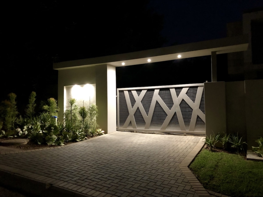 Commercial Property for Sale in Silver Lakes Golf Estate Gauteng