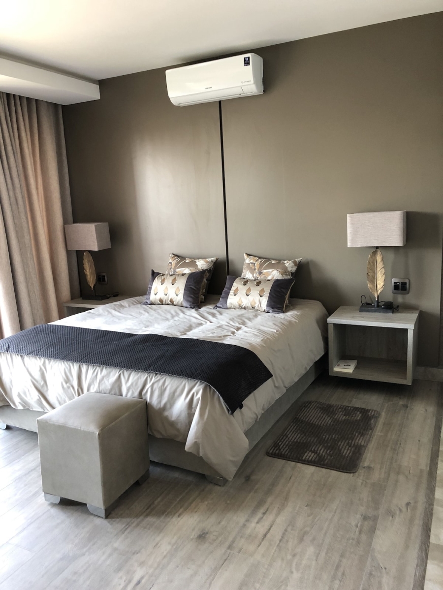 Commercial Property for Sale in Silver Lakes Golf Estate Gauteng