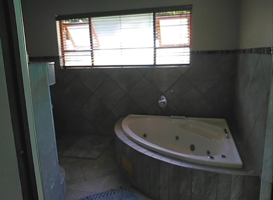 Commercial Property for Sale in Waterkloof Ridge Gauteng