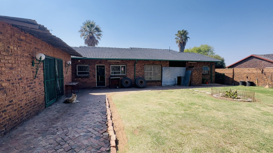 3 Bedroom Property for Sale in Dalpark Gauteng