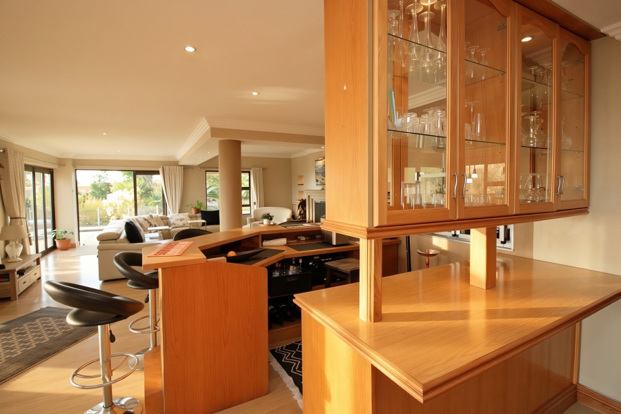 4 Bedroom Property for Sale in Bedfordview Gauteng