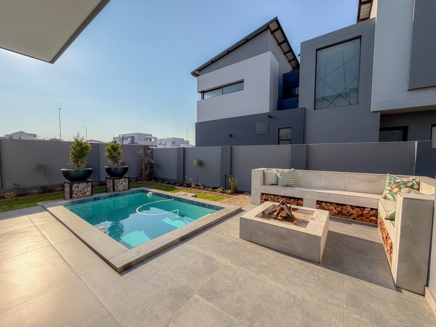 4 Bedroom Property for Sale in Fountainbrook Estate Gauteng