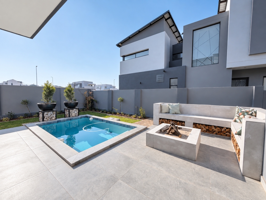 4 Bedroom Property for Sale in Fountainbrook Estate Gauteng