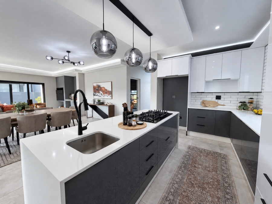 4 Bedroom Property for Sale in Fountainbrook Estate Gauteng