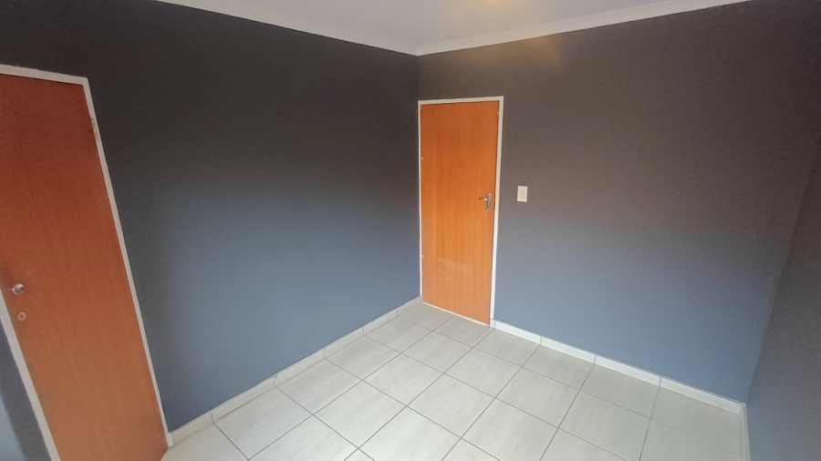 To Let 2 Bedroom Property for Rent in Hennopspark Gauteng