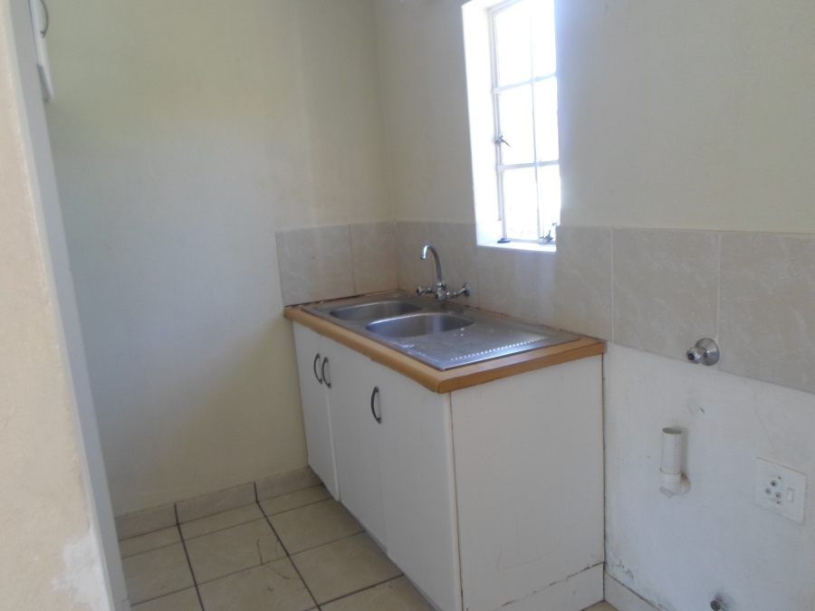 To Let 3 Bedroom Property for Rent in Groblerpark Gauteng