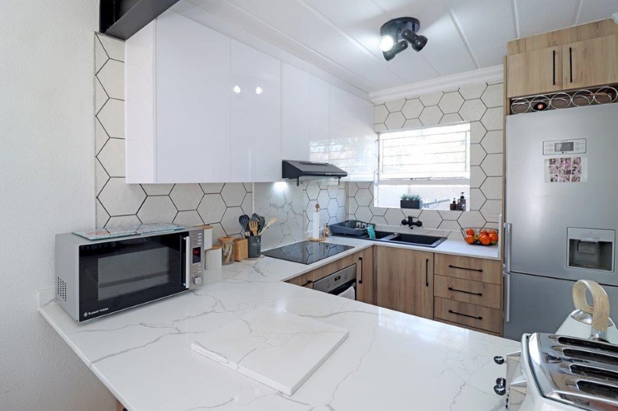 2 Bedroom Property for Sale in Dowerglen Ext 4 Gauteng