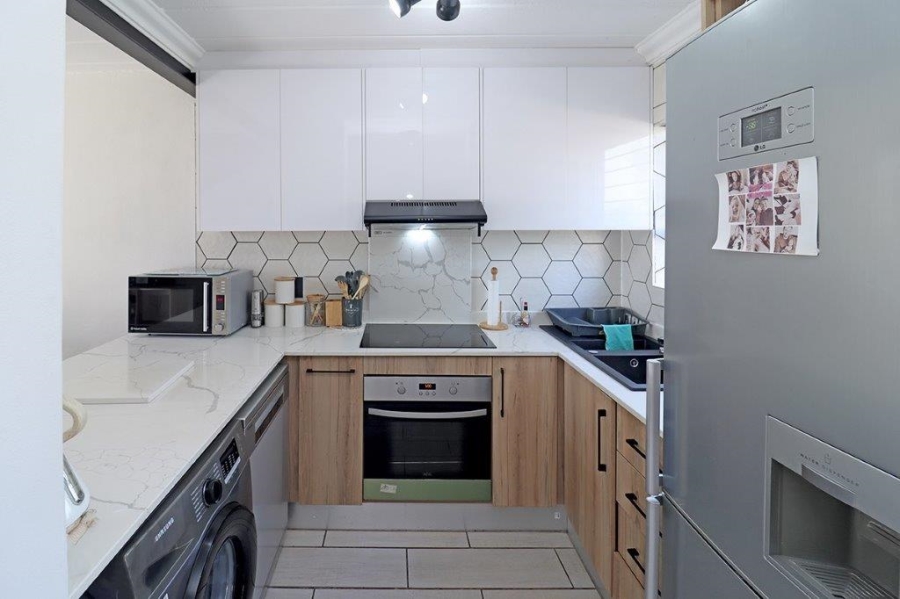 2 Bedroom Property for Sale in Dowerglen Ext 4 Gauteng