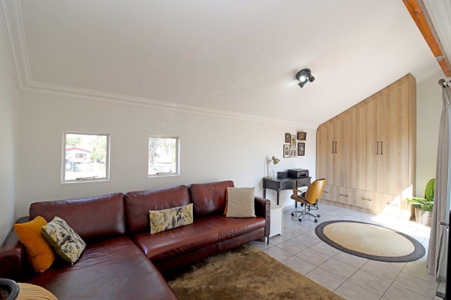 2 Bedroom Property for Sale in Dowerglen Ext 4 Gauteng