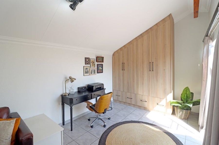2 Bedroom Property for Sale in Dowerglen Ext 4 Gauteng