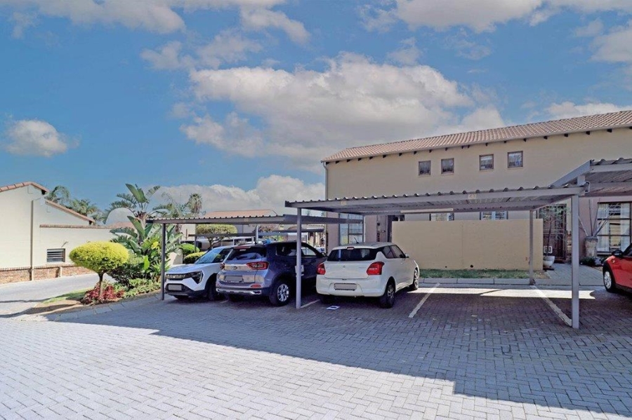 2 Bedroom Property for Sale in Dowerglen Ext 4 Gauteng