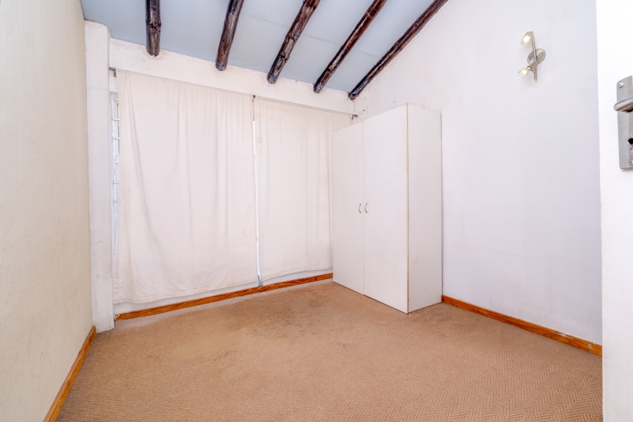 5 Bedroom Property for Sale in Weltevreden Park Gauteng