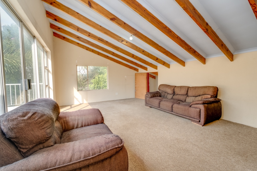 5 Bedroom Property for Sale in Weltevreden Park Gauteng