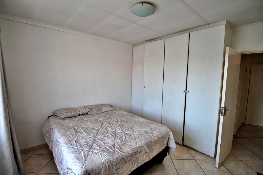 2 Bedroom Property for Sale in Edleen Gauteng