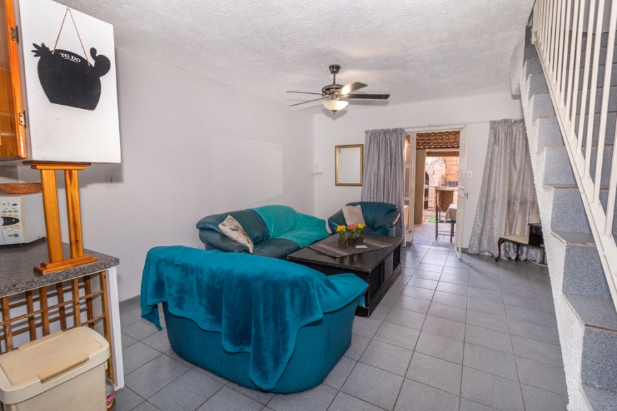 2 Bedroom Property for Sale in Dorandia Gauteng