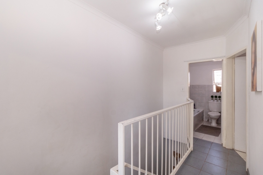 2 Bedroom Property for Sale in Dorandia Gauteng