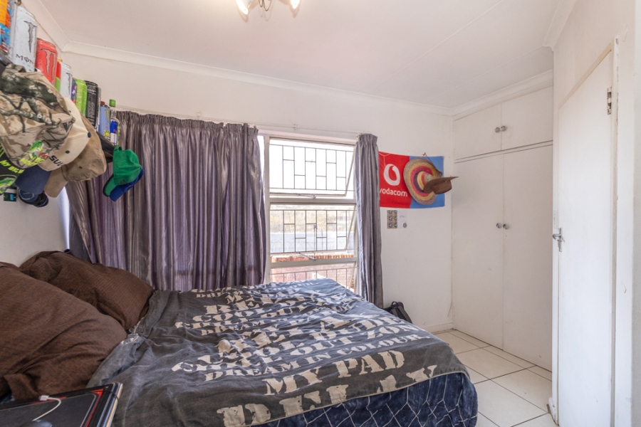 2 Bedroom Property for Sale in Dorandia Gauteng