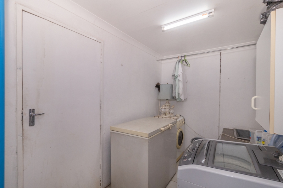 2 Bedroom Property for Sale in Dorandia Gauteng
