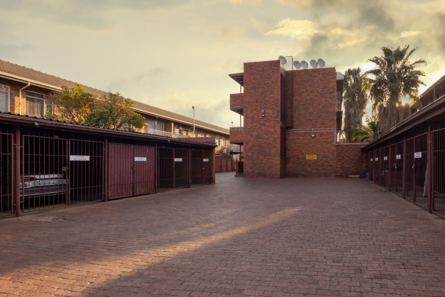 2 Bedroom Property for Sale in Pretoria North Gauteng