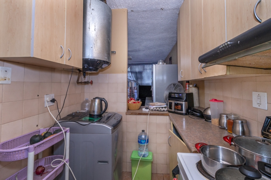2 Bedroom Property for Sale in Pretoria North Gauteng
