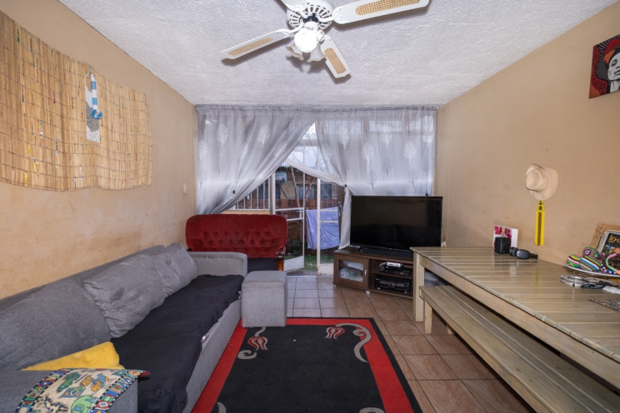 2 Bedroom Property for Sale in Pretoria North Gauteng