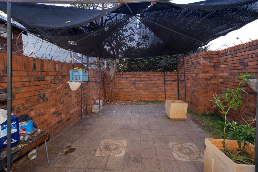 2 Bedroom Property for Sale in Pretoria North Gauteng