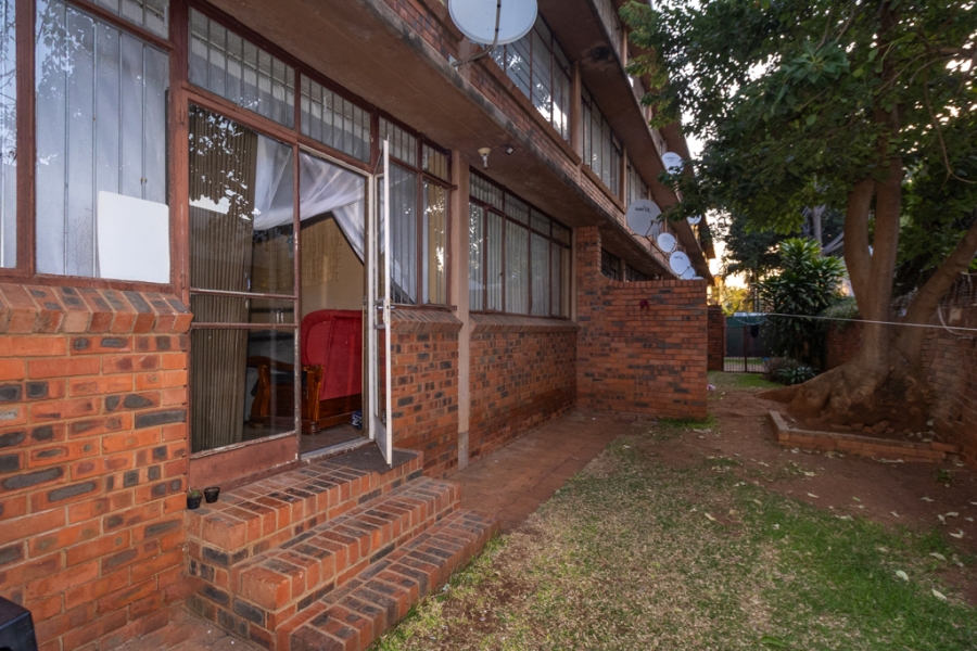 2 Bedroom Property for Sale in Pretoria North Gauteng
