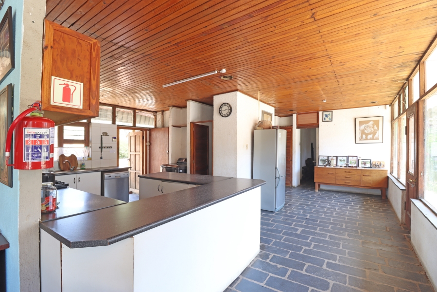 8 Bedroom Property for Sale in Mnandi Gauteng