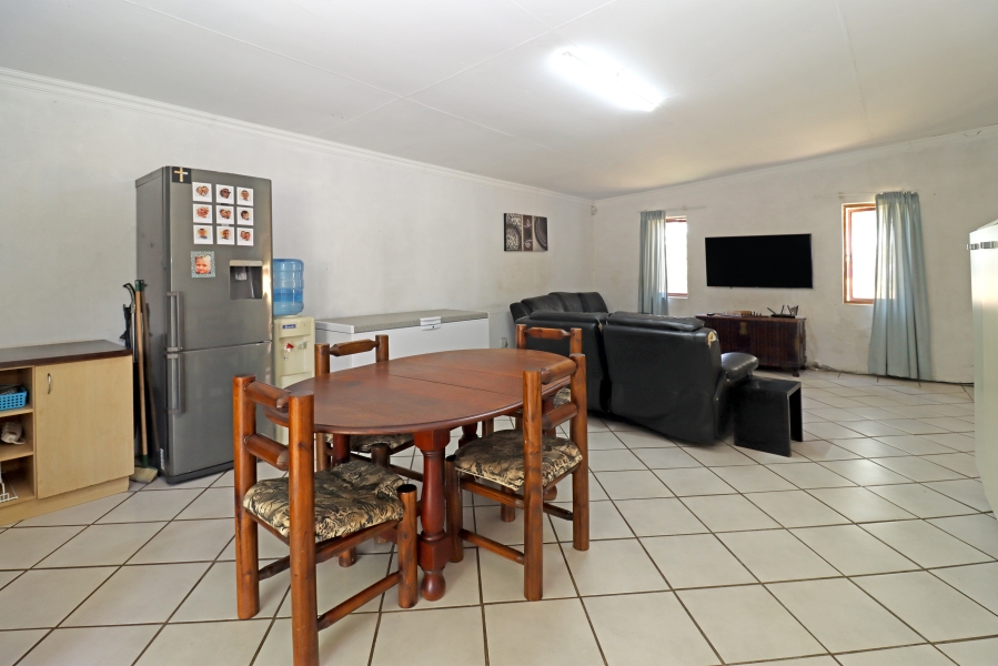 8 Bedroom Property for Sale in Mnandi Gauteng