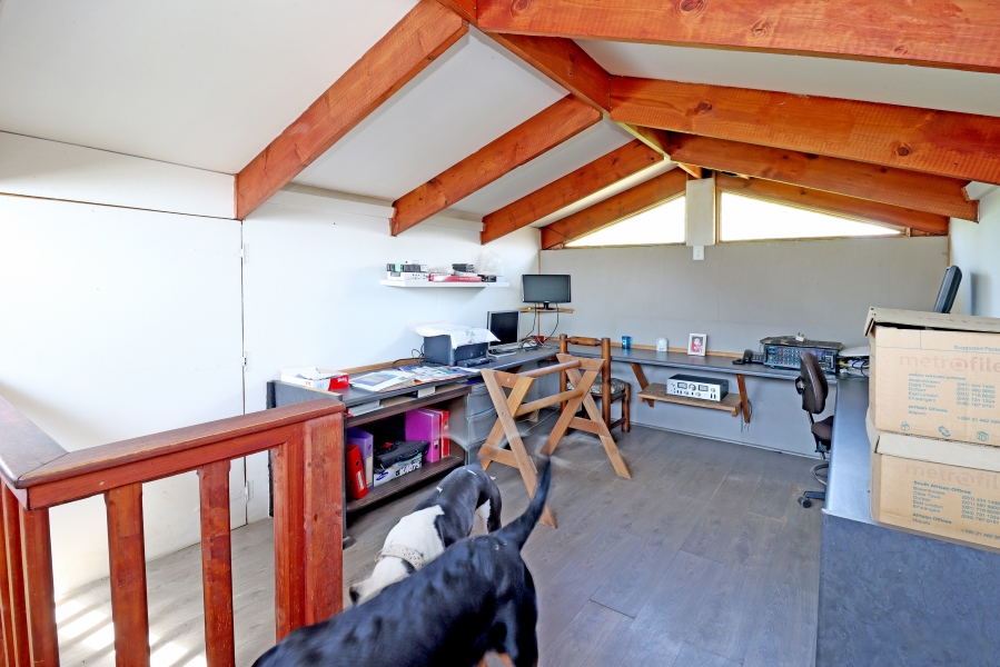 8 Bedroom Property for Sale in Mnandi Gauteng