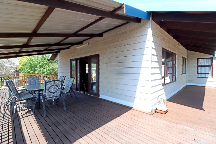 8 Bedroom Property for Sale in Mnandi Gauteng