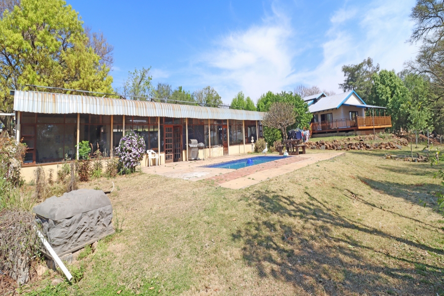 8 Bedroom Property for Sale in Mnandi Gauteng