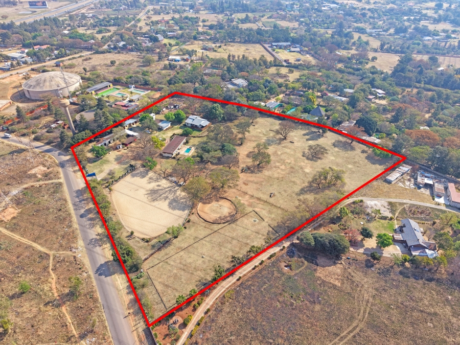 8 Bedroom Property for Sale in Mnandi Gauteng