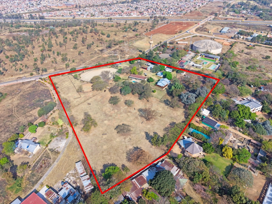 8 Bedroom Property for Sale in Mnandi Gauteng