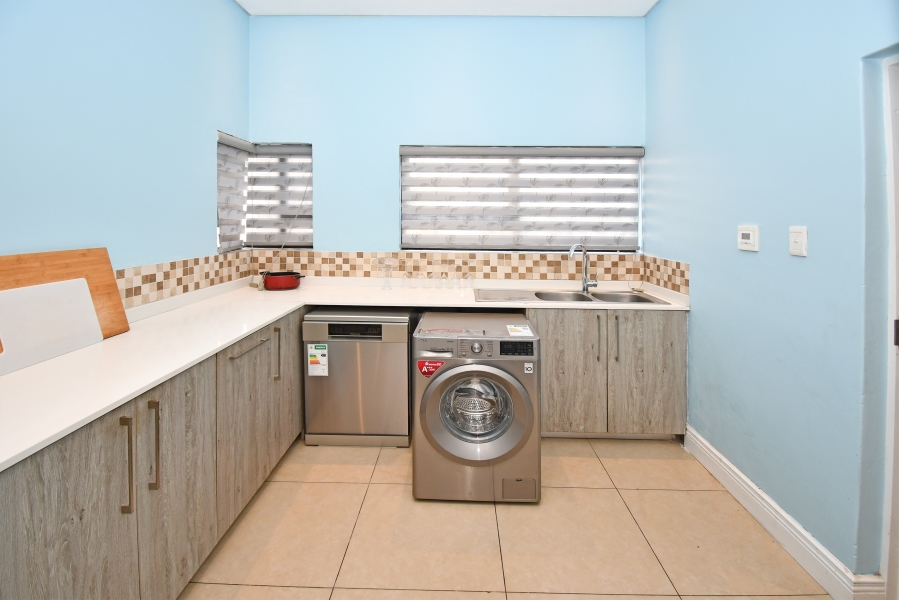 4 Bedroom Property for Sale in Waterfall Country Village Gauteng