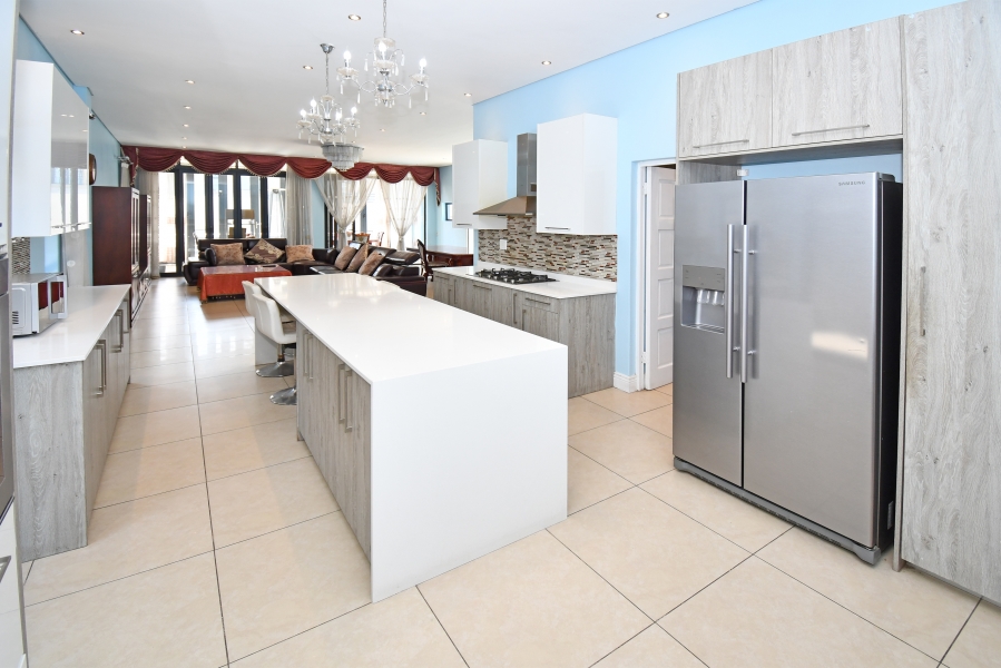 4 Bedroom Property for Sale in Waterfall Country Village Gauteng