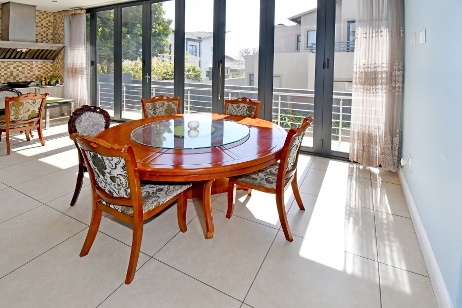 4 Bedroom Property for Sale in Waterfall Country Village Gauteng