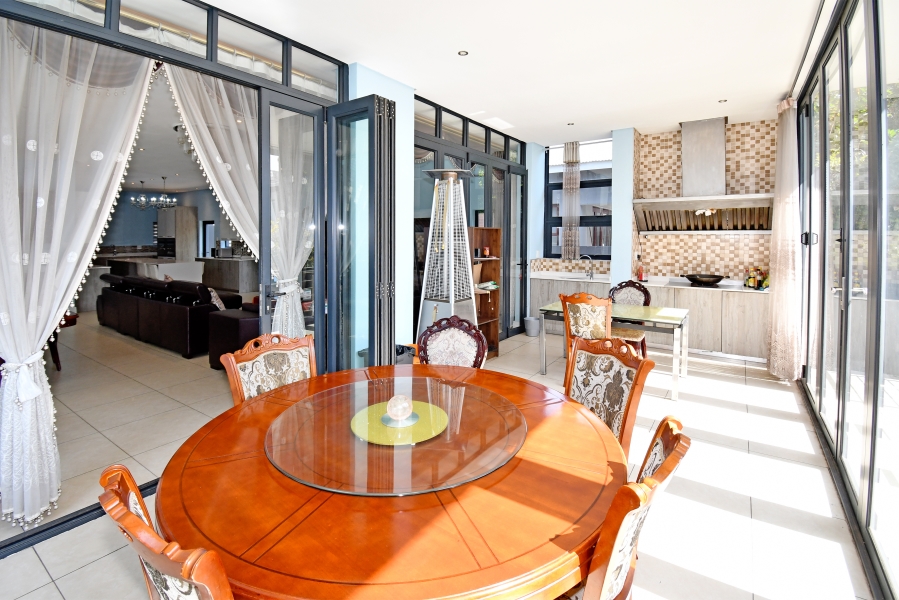 4 Bedroom Property for Sale in Waterfall Country Village Gauteng