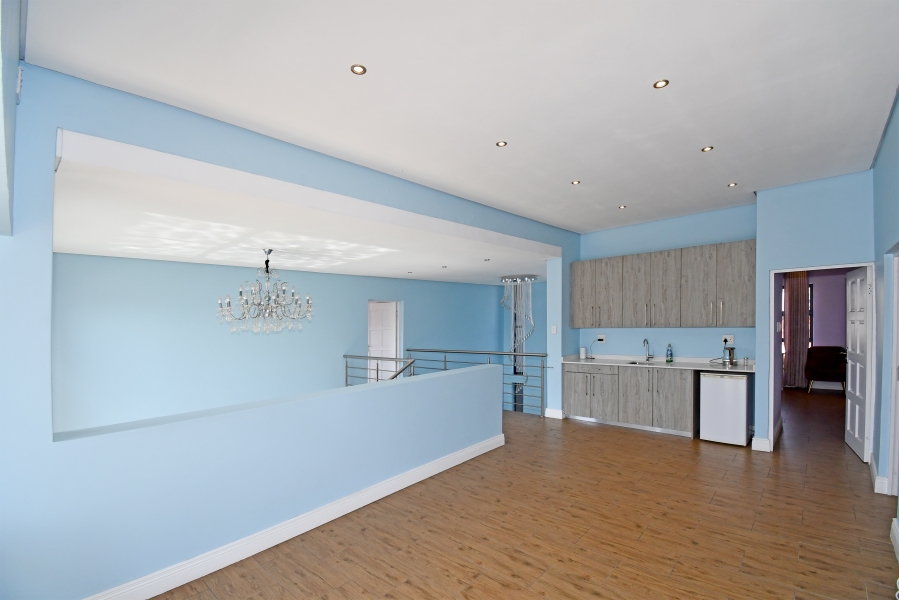 4 Bedroom Property for Sale in Waterfall Country Village Gauteng