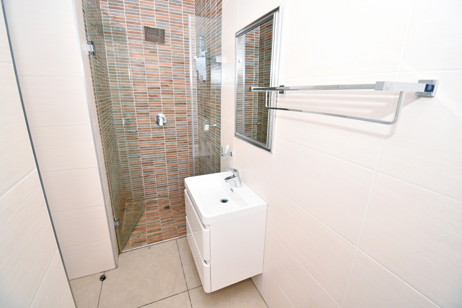 4 Bedroom Property for Sale in Waterfall Country Village Gauteng